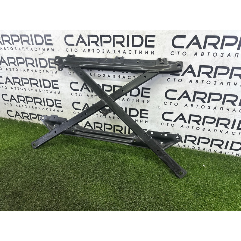 Распорка переднего подрамника (подвеска) AUDI A4 B8 2014 2.0 TFSI 8K1399345E