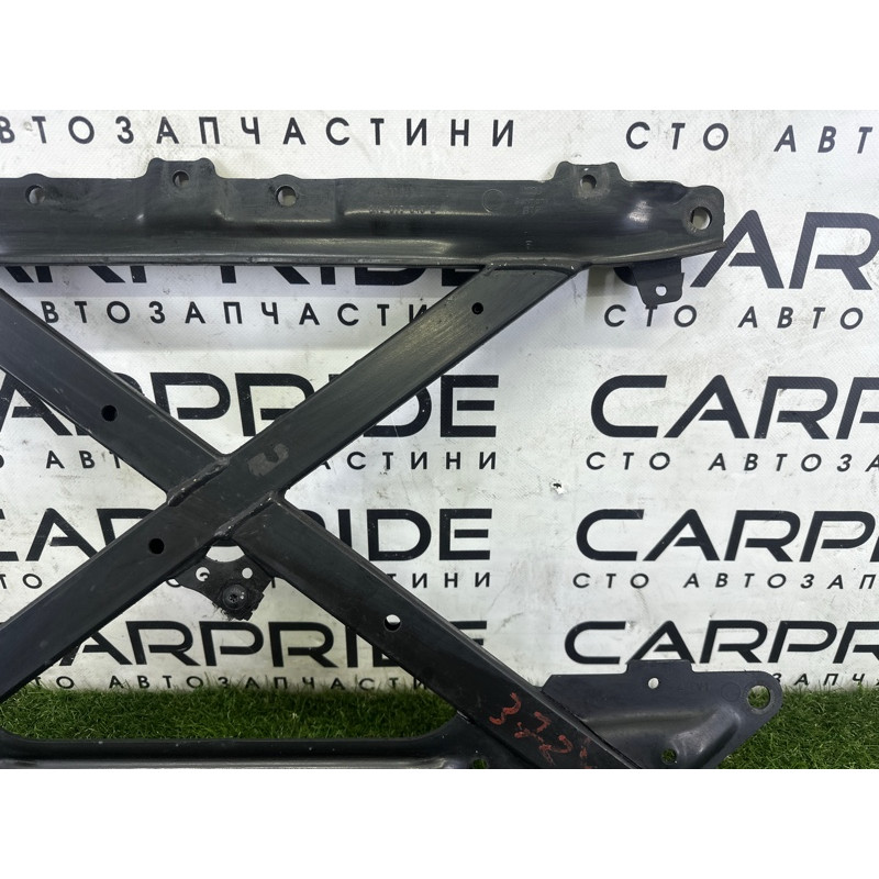 Распорка переднего подрамника (подвеска) AUDI A4 B8 2014 2.0 TFSI 8K1399345E