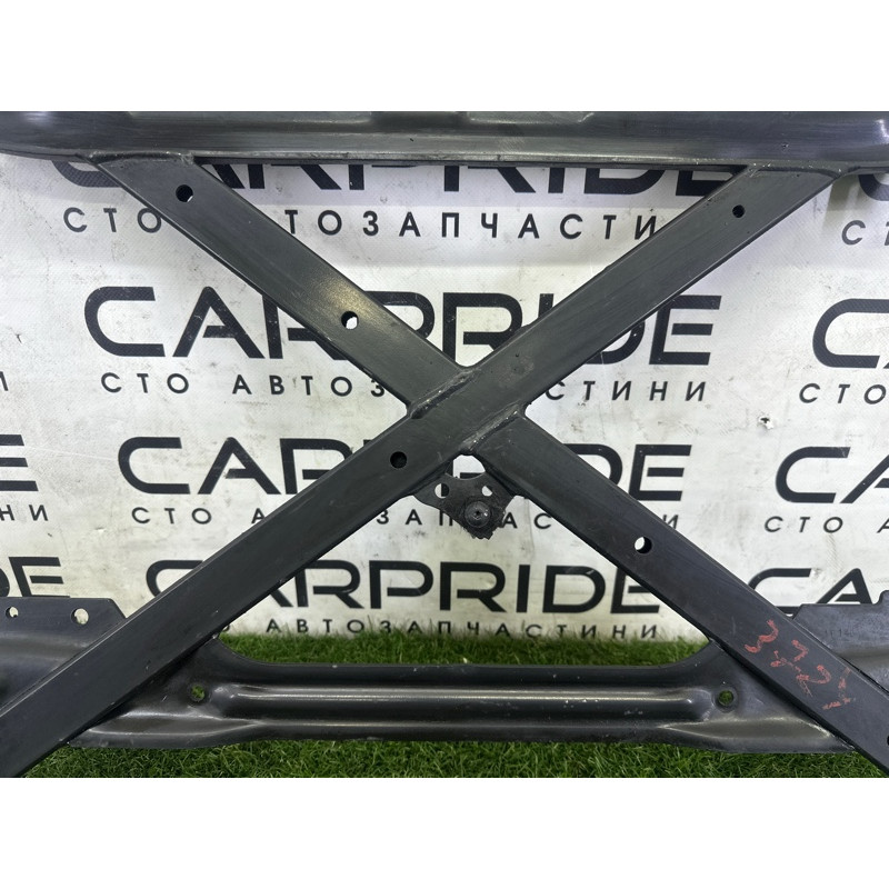 Распорка переднего подрамника (подвеска) AUDI A4 B8 2014 2.0 TFSI 8K1399345E