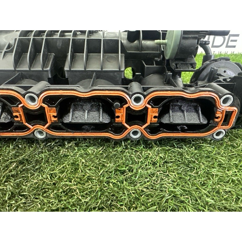 Коллектор впускной (впускная система) AUDI A3 8V 2016 1.8 CNSB 06L133201AA