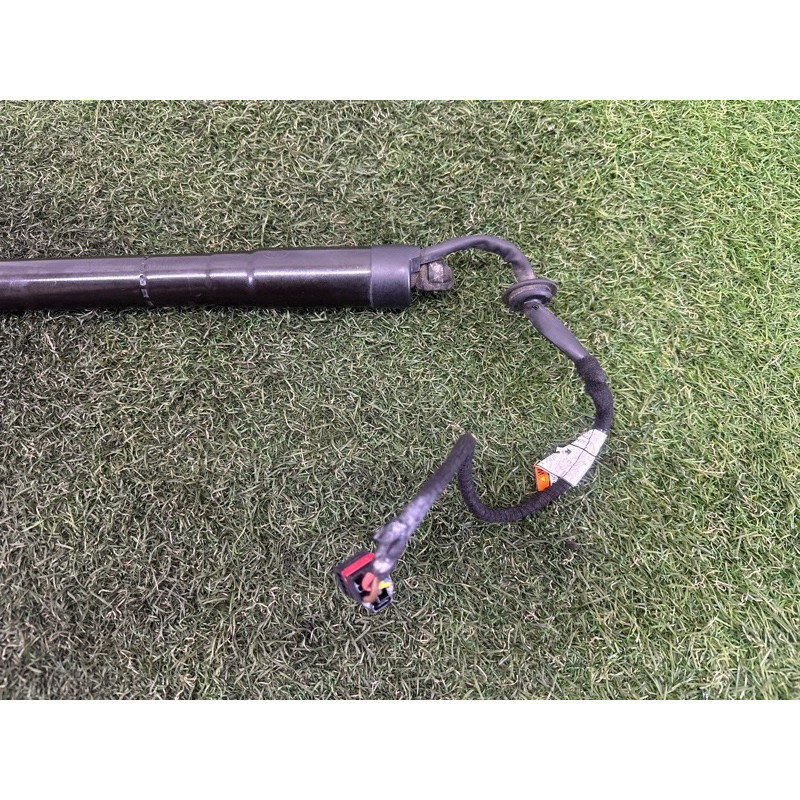 Привод двери багажника (электрика) LAND ROVER Range Rover L405 2016 5.0 LR058305