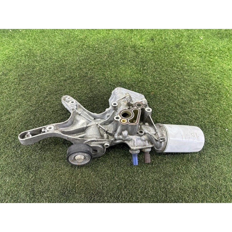 Корпус масляного фильтра (двигатель и элементы) AUDI A4 B8 2013 2.0 TFSI 06J903143AK