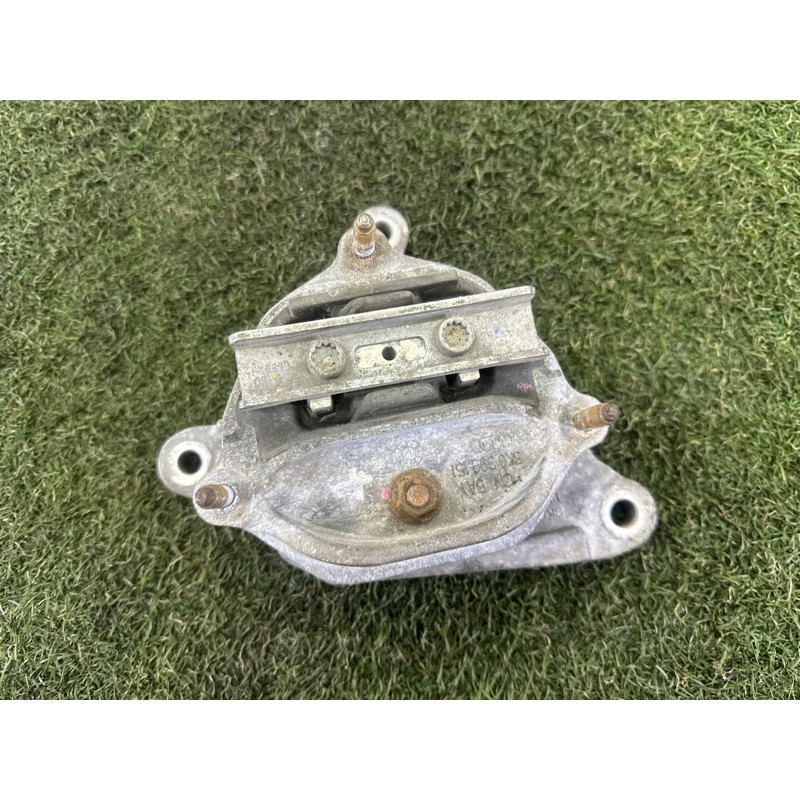 Подушка КПП (трансмісія) AUDI A4 B8 2013 2.0 TFSI 8K0399151DB