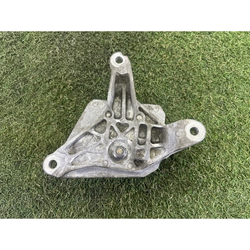 Подушка КПП (трансмісія) AUDI A4 B8 2013 2.0 TFSI 8K0399151DB