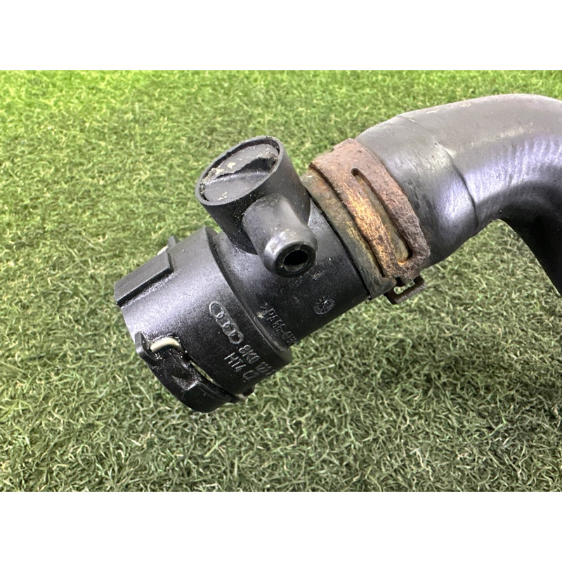 Шланг (система охолодження) AUDI A4 B8 2013 2.0 TFSI 8K0121055N