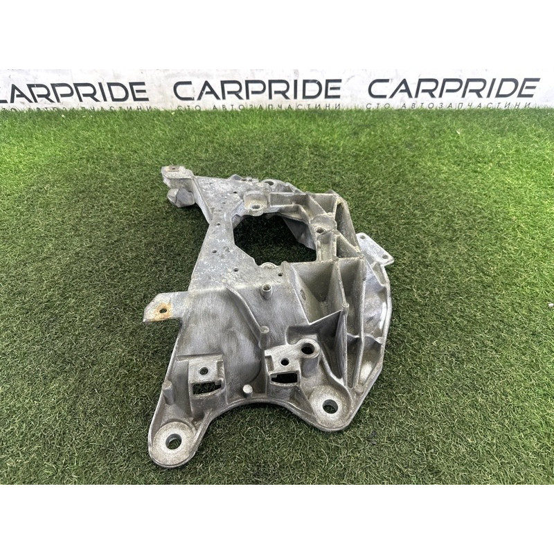 Траверса (трансмісія) AUDI A4 B8 2013 2.0 TFSI 4H0399263L