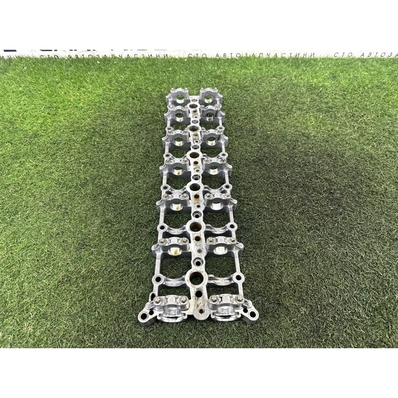 Опорный кронштейн распредвала (двигатель и элементы) BMW X5 E70 2010 N57D30A 11317800044