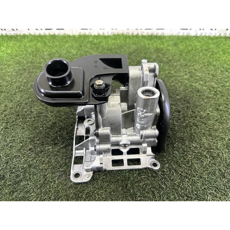 Маслонасос (двигатель и элементы) BMW X5 E70 2010 N57D30A 11417805316