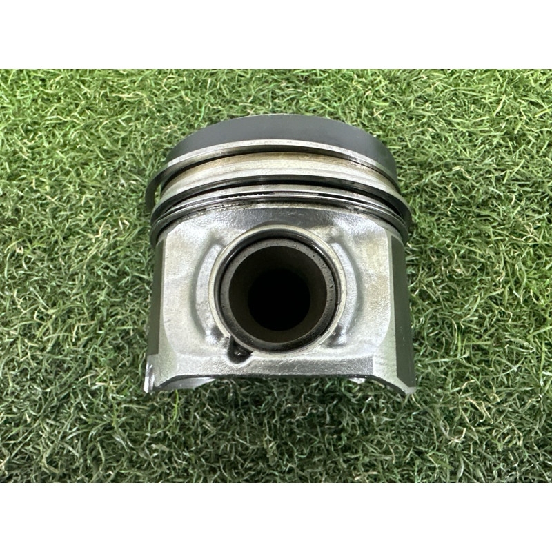 Поршень (двигатель и элементы) BMW X5 E70 2010 N57D30A 11257805329