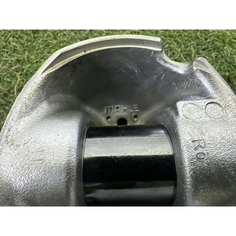 Поршень (двигатель и элементы) BMW X5 E70 2010 N57D30A 11257805329