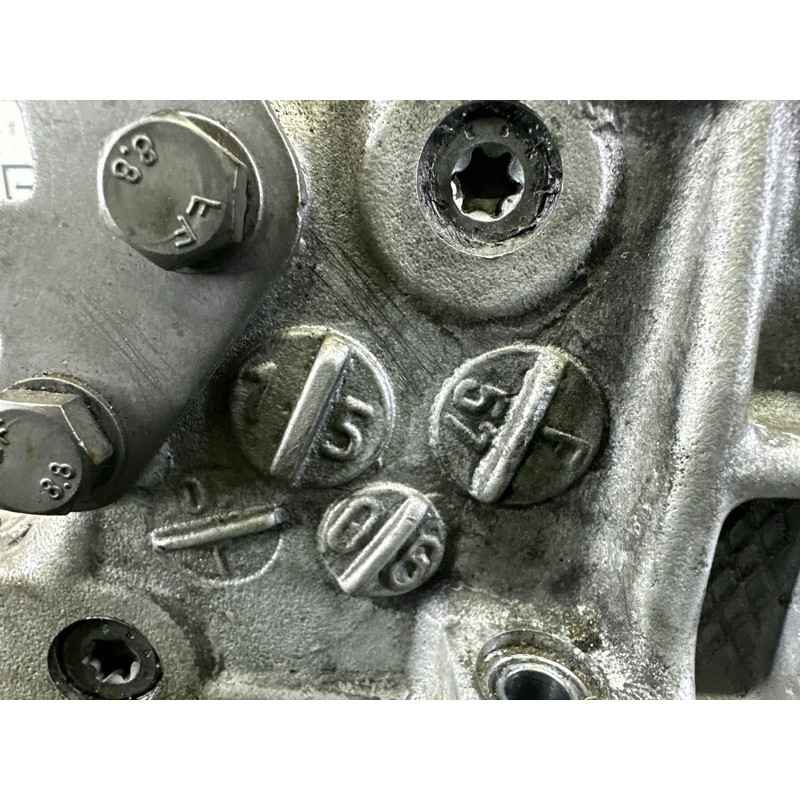 Головка блока цилиндров (двигатель и элементы) BMW X5 E70 2010 N57D30A 11127800001