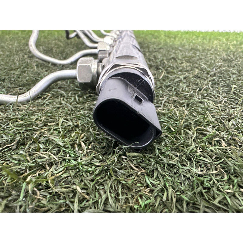 Топливная рампа (топливная система) BMW X5 E70 2010 N57D30A 13537805423