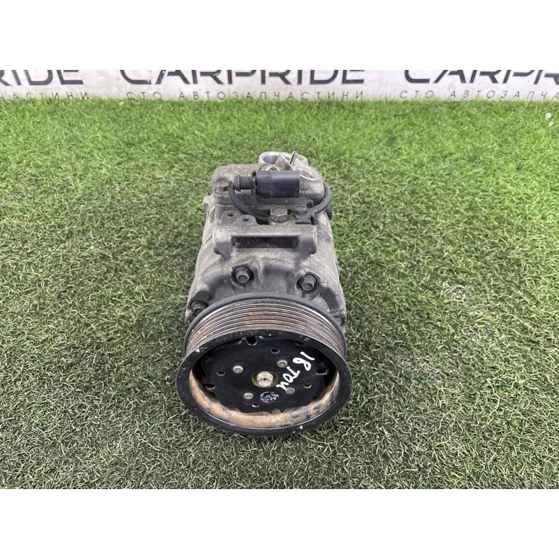 Компрессор кондиционера (отопление и кондиционирование) Volkswagen Touareg NF 2011 3.6 7P0820803E