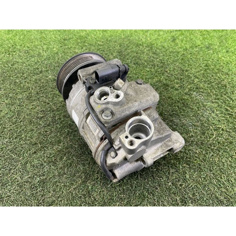 Компрессор кондиционера (отопление и кондиционирование) Volkswagen Touareg NF 2011 3.6 7P0820803E