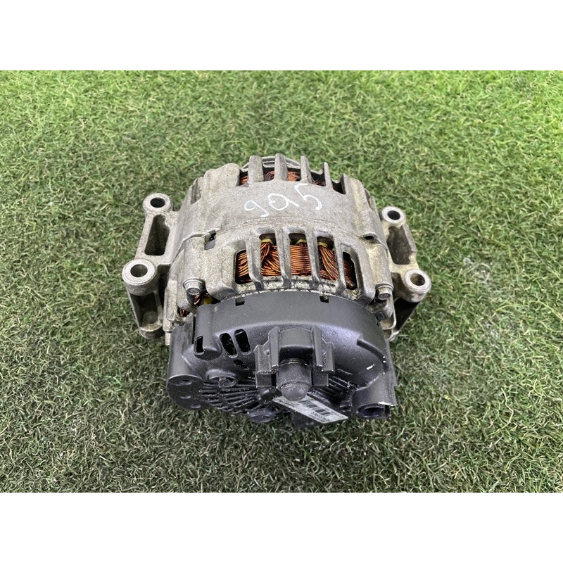 Генератор (электрика) AUDI Q5 8R 2012 3.2 06E903016S