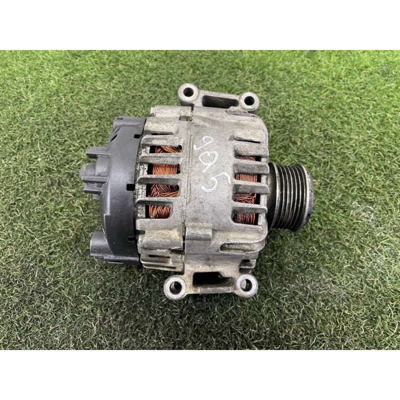 Генератор (электрика) AUDI Q5 8R 2012 3.2 06E903016S