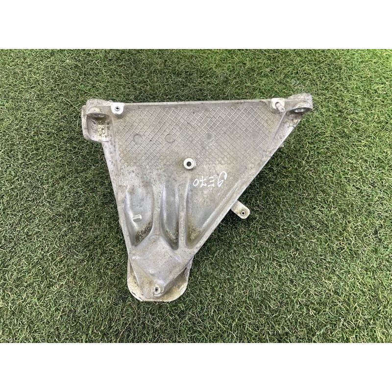 Кронштейн подушки двигателя (кронштейны двигателя) BMW X5 E70 2010 N57D30A 22116790026