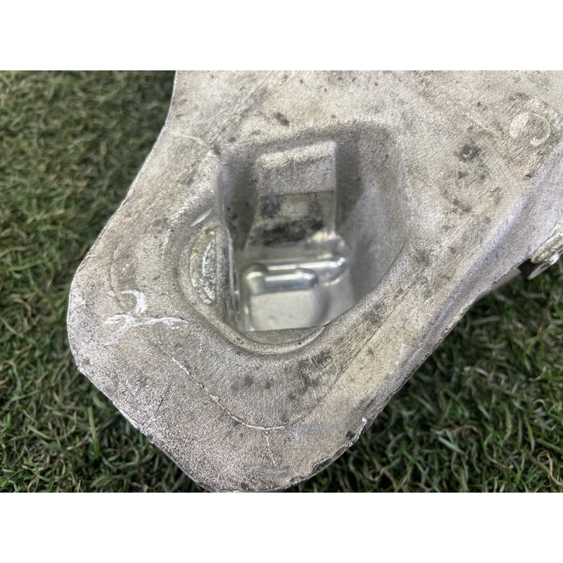 Кронштейн подушки двигателя (кронштейны двигателя) BMW X5 E70 2010 N57D30A 22116790026