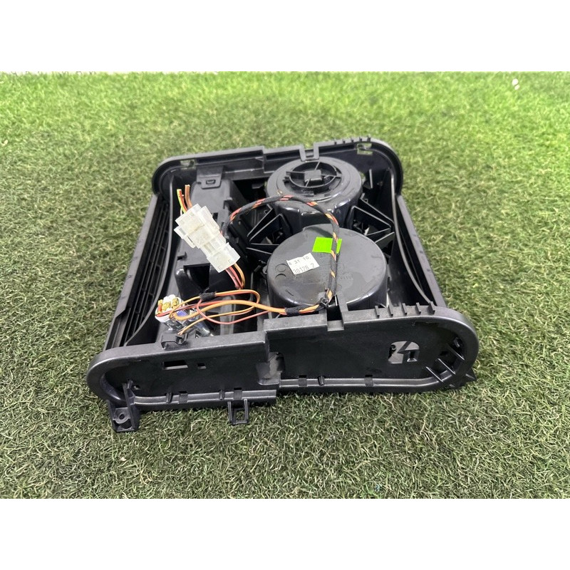 Подстаканник (салон) BMW X5 E70 2010 N57D30A 51166954943