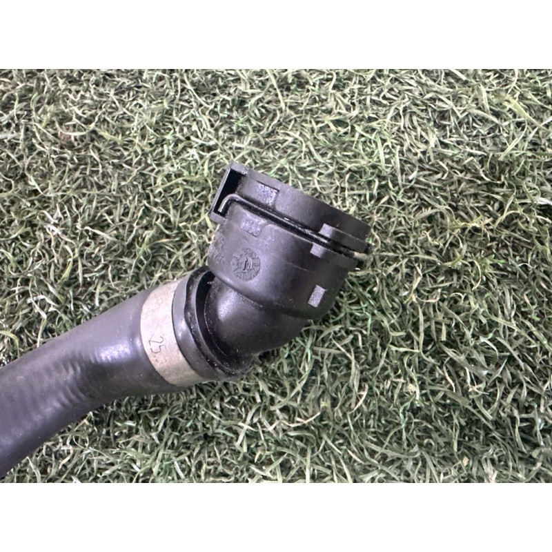 Патрубок (система охлаждения) BMW X5 E70 2010 N57D30A 11537800104