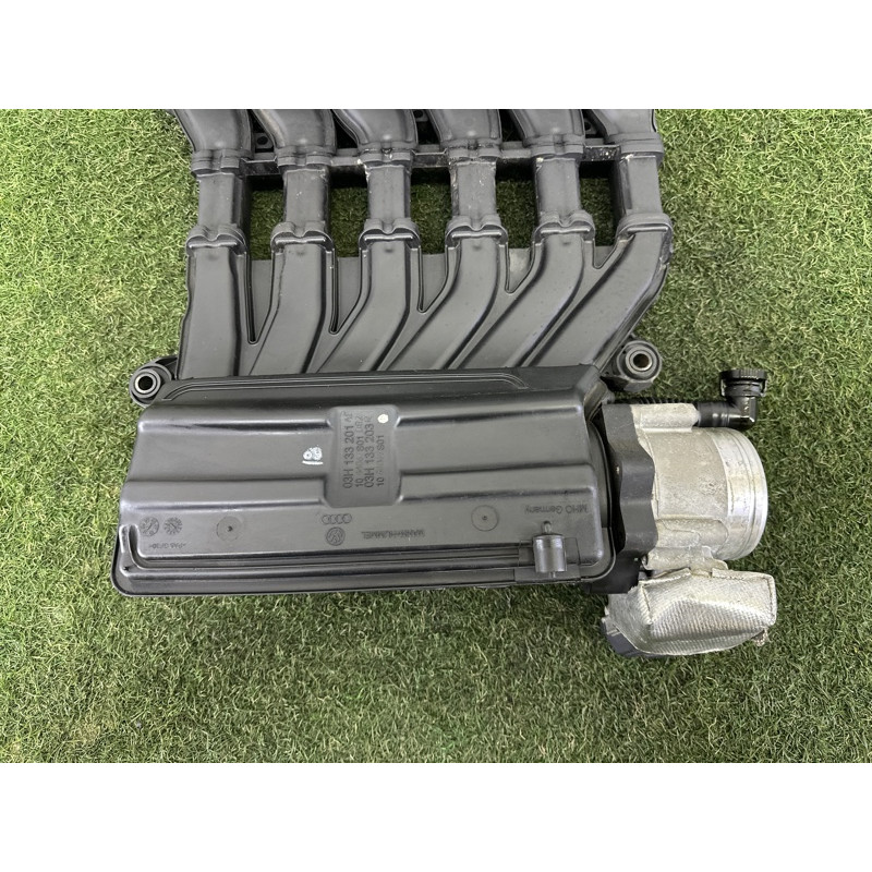 Коллектор впускной (впускная система) Volkswagen Touareg NF 2011 3.6 03H133201AE