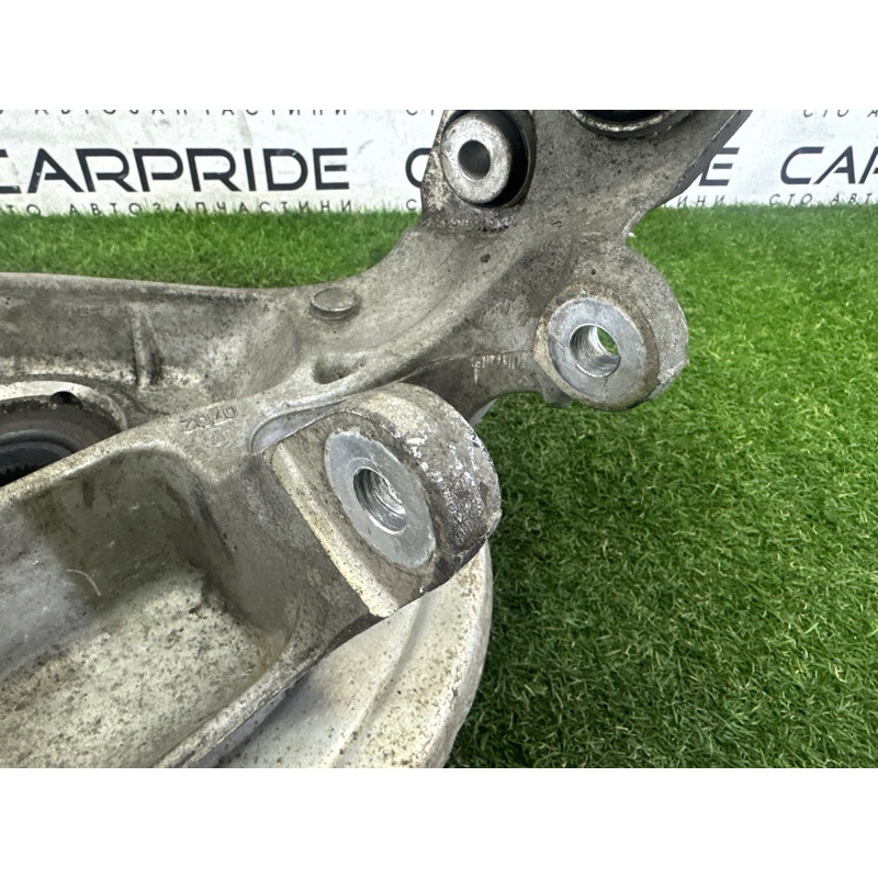 Цапфа подвески (подвеска) LAND ROVER Range Rover L405 2016 5.0 LR038551