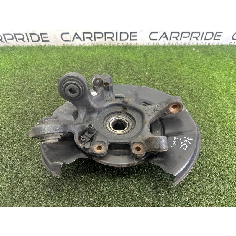 Цапфа подвески (подвеска) BMW 3-series E90 2010 3.0 N54 33326783667