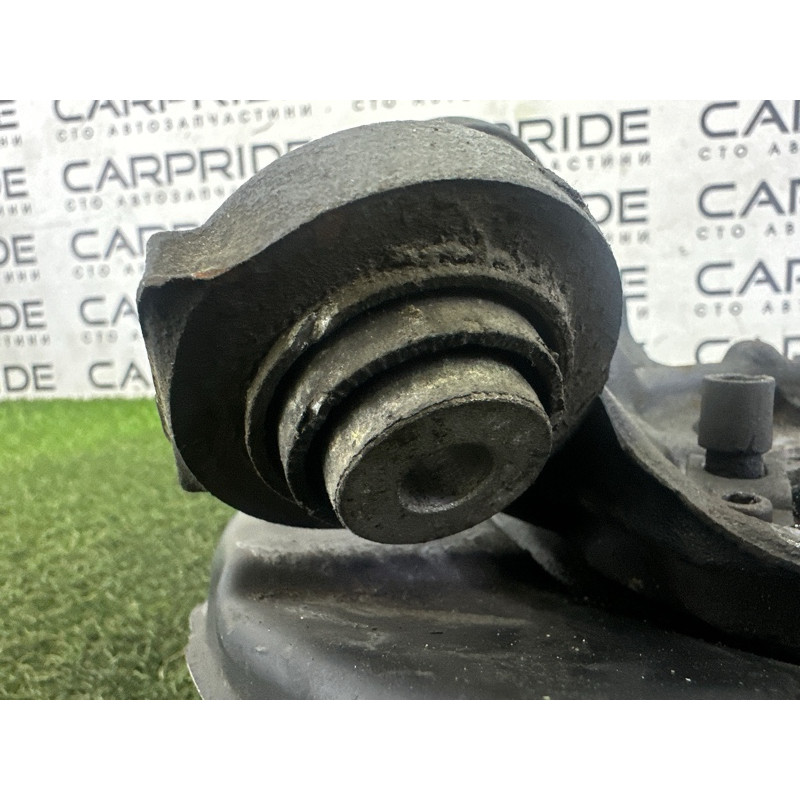 Цапфа подвески (подвеска) BMW 3-series E90 2010 3.0 N54 33326783667