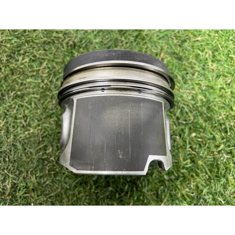 Поршень (двигун та елементи) BMW X5 E70 2010 N57D30A 11257805329