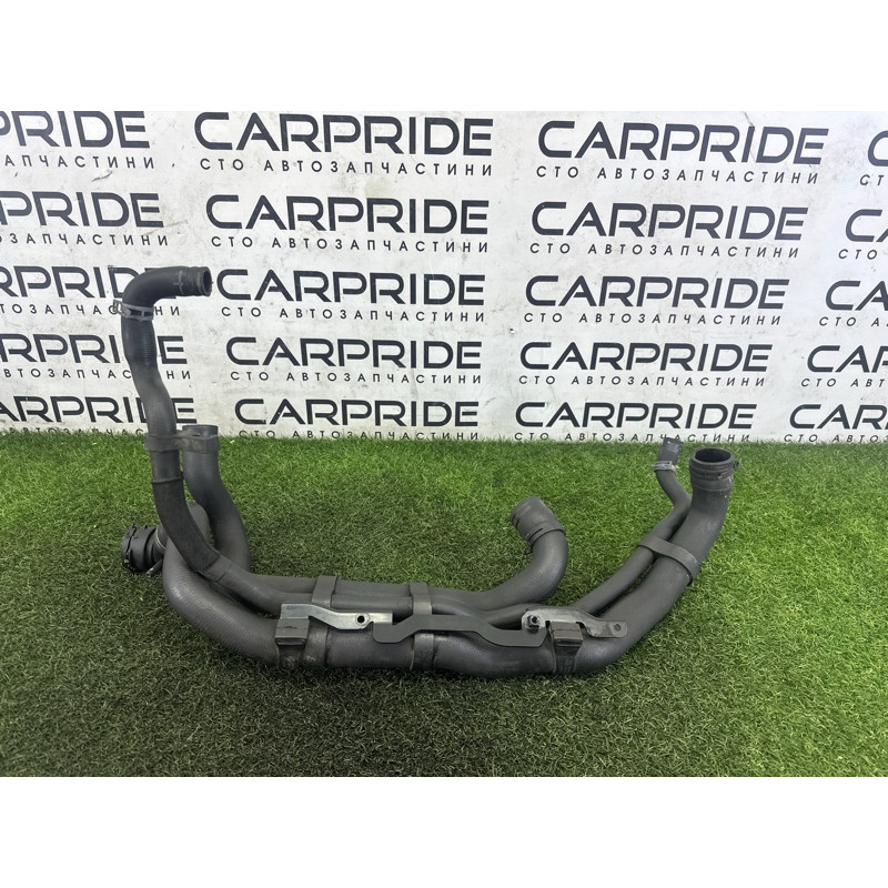 Патрубок (система охлаждения) Volkswagen Touareg NF 2011 3.6 7P6122101L
