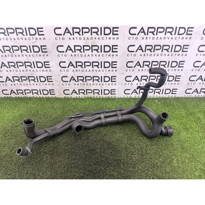 Патрубок (система охлаждения) Volkswagen Touareg NF 2011 3.6 7P6122101L
