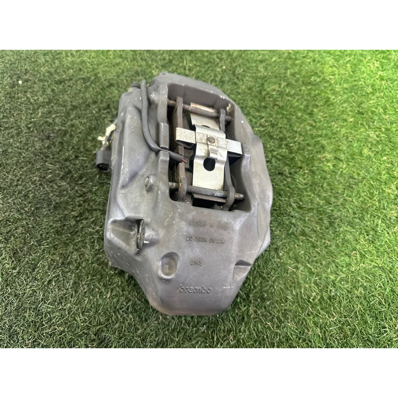 Суппорт тормозной (тормозная система) Volkswagen Touareg NF 2011 3.6 7L6615149A