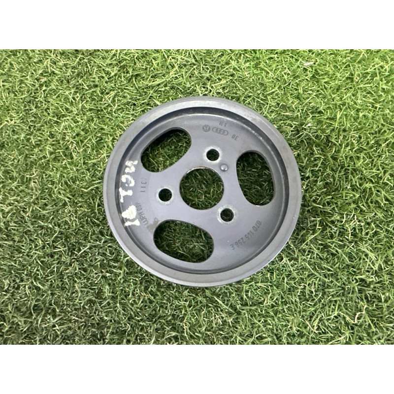 Шкив насоса гидроусилителя (рулевое управление) Volkswagen Touareg NF 2011 3.6 07D145256E