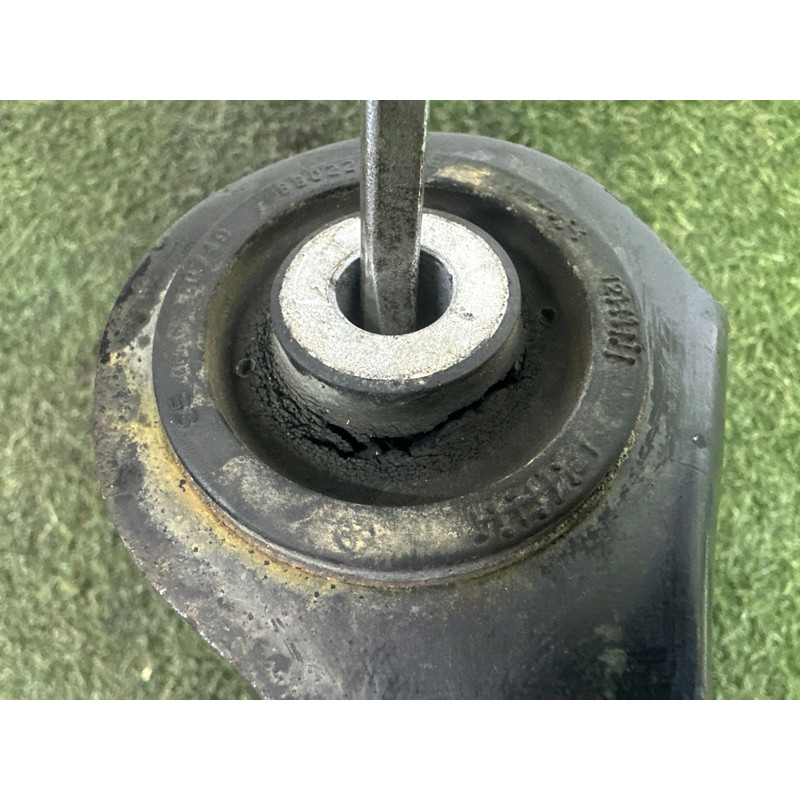 Рычаг подвески (подвеска) Jeep Grand Cherokee WK2 2014 3.0 Diesel 68217808AA