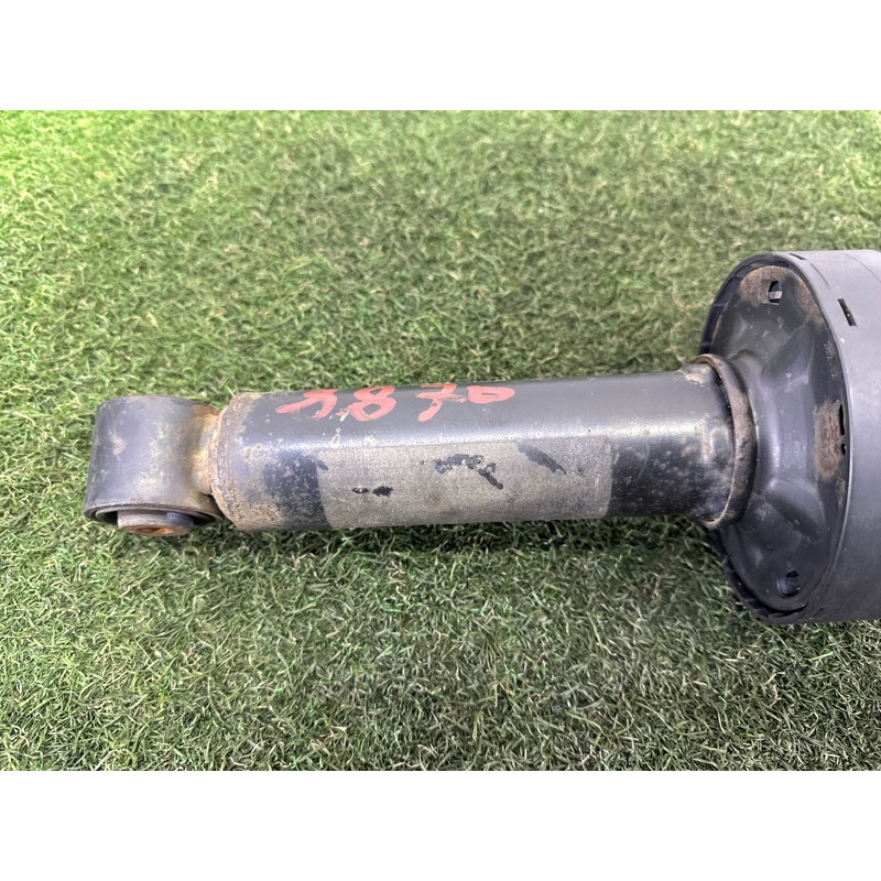 Амортизатор в сборе (подвеска) Volkswagen Touareg NF 2013 3.6 7P6513029BG