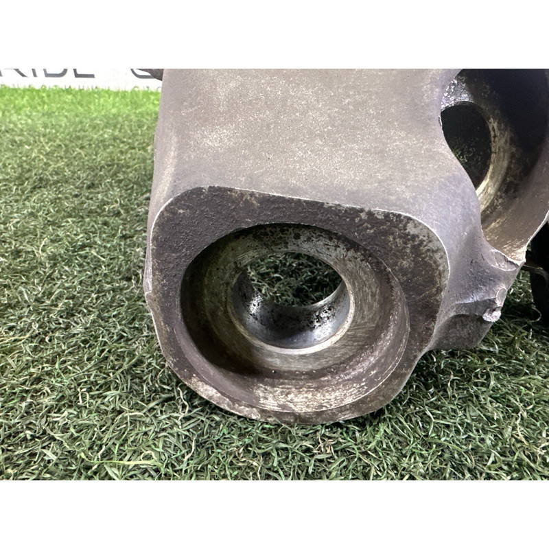 Поворотний кулак (подвеска) LAND ROVER Range Rover L405 2016 5.0 LR078374