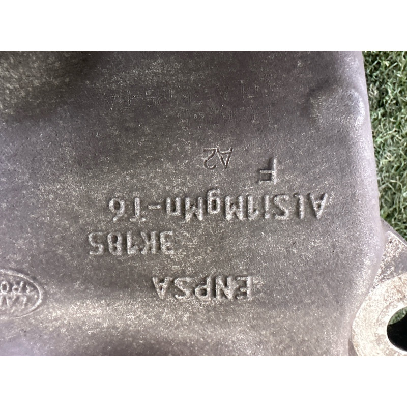 Поворотний кулак (подвеска) LAND ROVER Range Rover L405 2016 5.0 LR078374