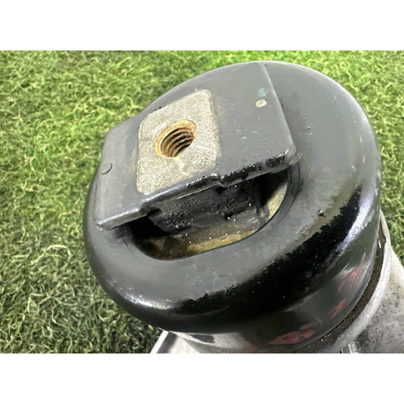 Подушка двигуна (двигатель и элементы) LAND ROVER Range Rover Evoque L538 2016 2.0 LR024730