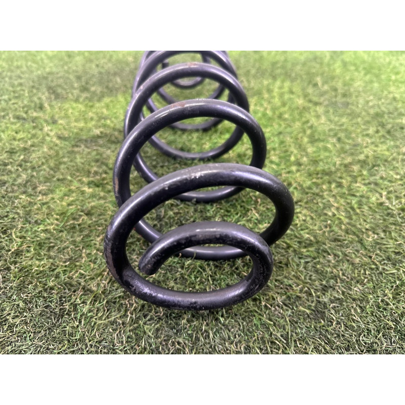 Пружина подвески (подвеска) AUDI A4 B8 2014 2.0 TFSI 8K0511115DF