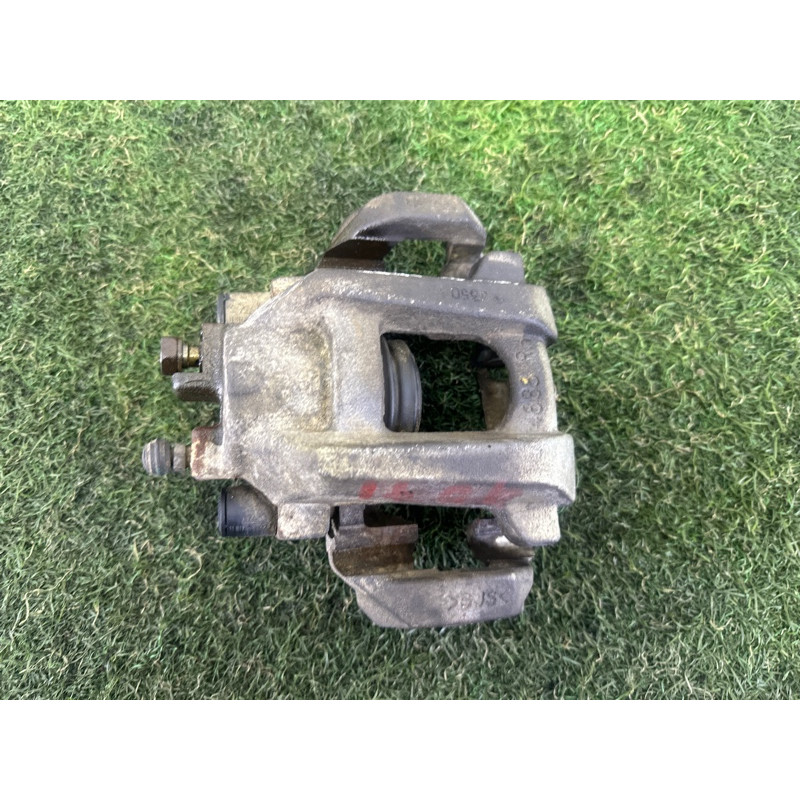 Суппорт тормозной (тормозная система) Jeep Grand Cherokee WK2 2014 3.0 Diesel 68052380AA