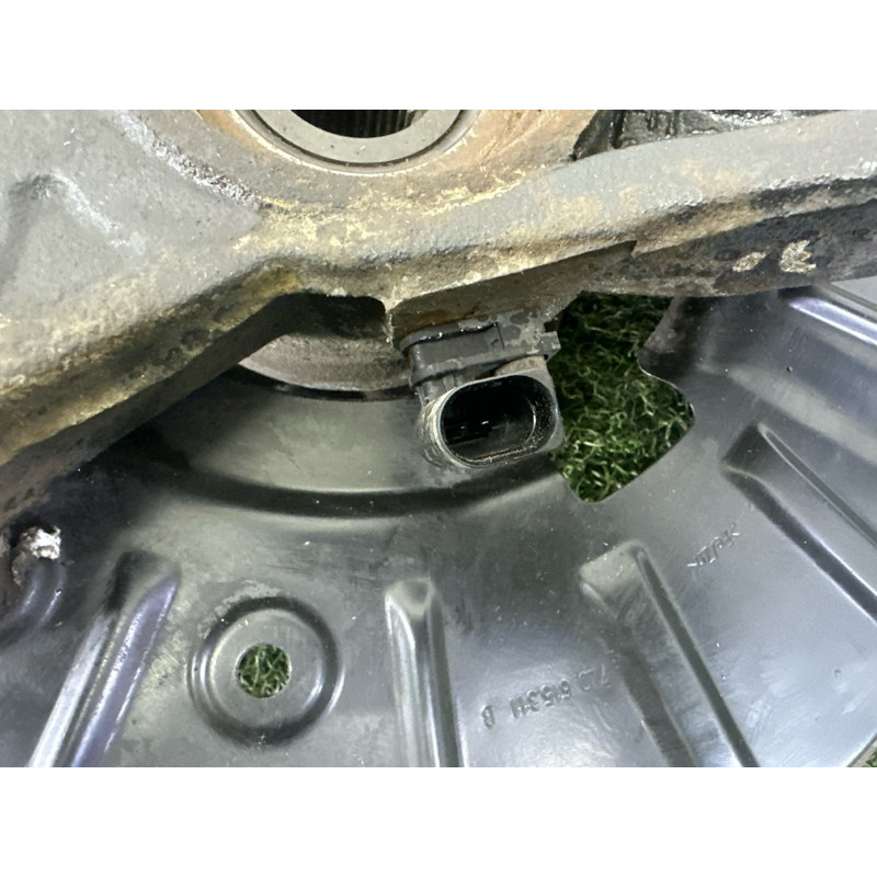 Поворотный кулак (подвеска) Volkswagen Touareg NF 2013 3.6 7P6407246A