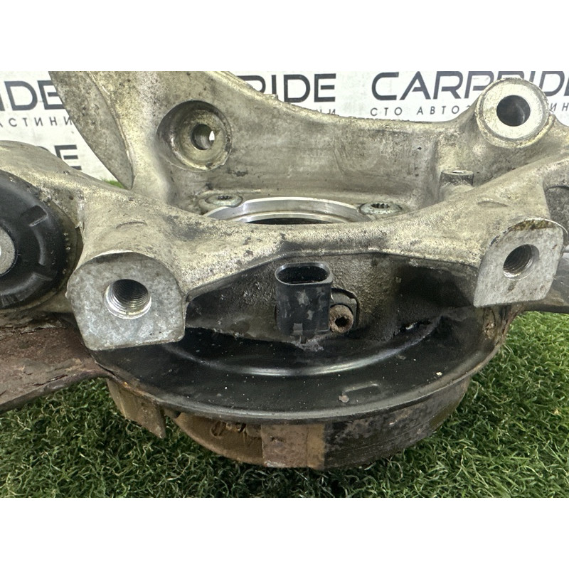 Цапфа подвески (подвеска) Volkswagen Touareg NF 2013 3.6 7P0505435B