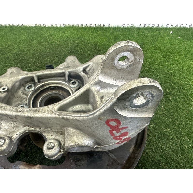 Цапфа подвески (подвеска) Volkswagen Touareg NF 2013 3.6 7P0505435B