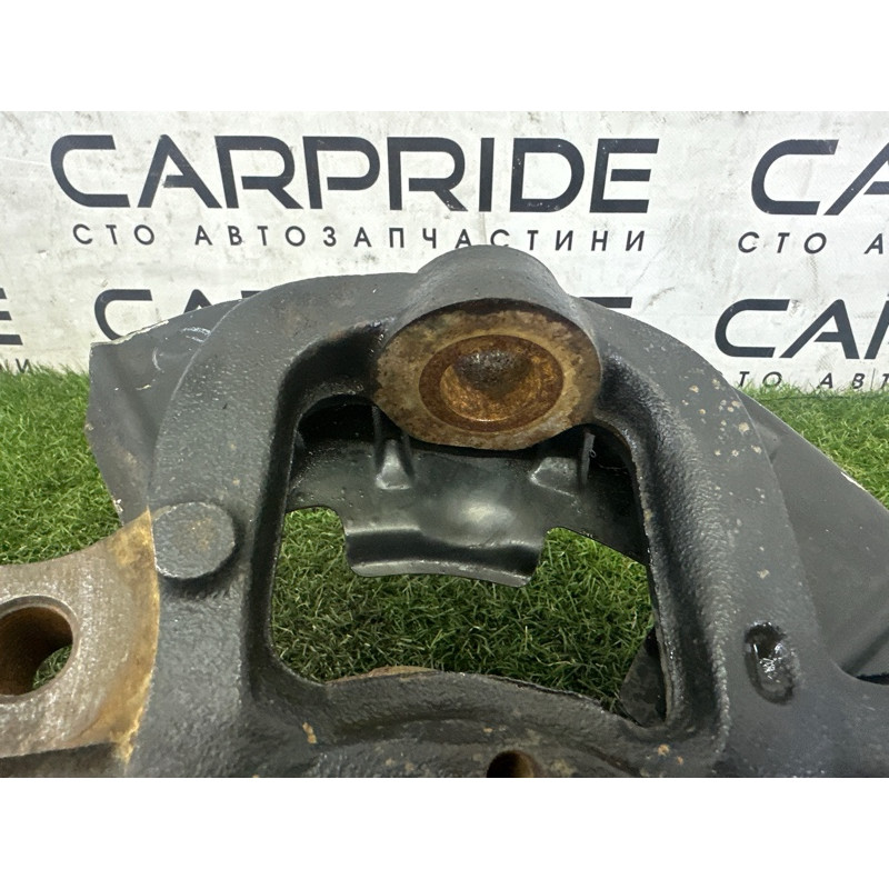 Поворотный кулак (подвеска) Volkswagen Touareg NF 2011 3.6 7P6407245A