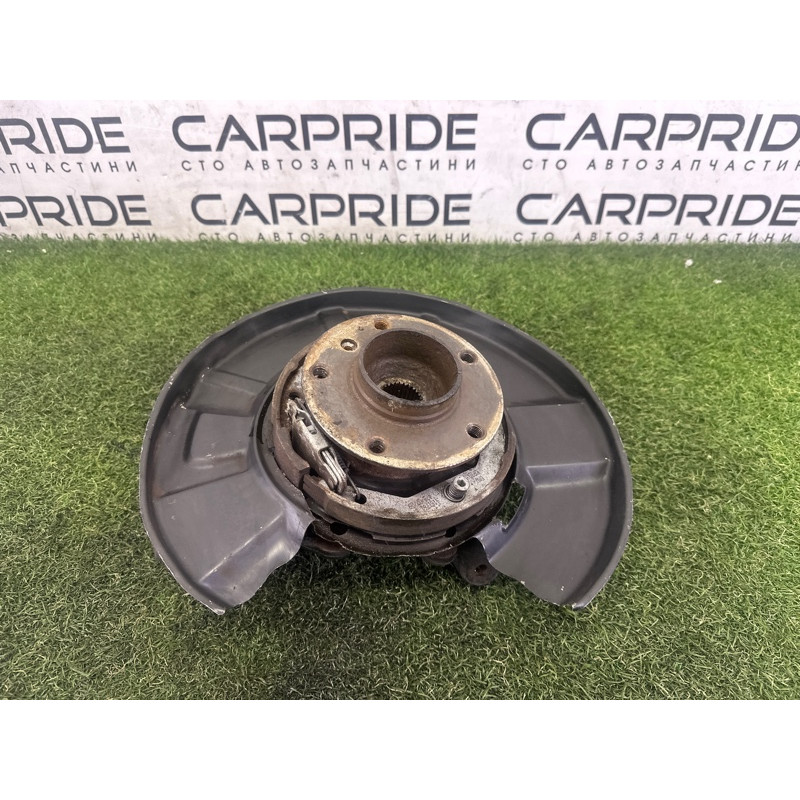 Цапфа подвески (подвеска) BMW 3-series E90 2010 3.0 N54 33326783668