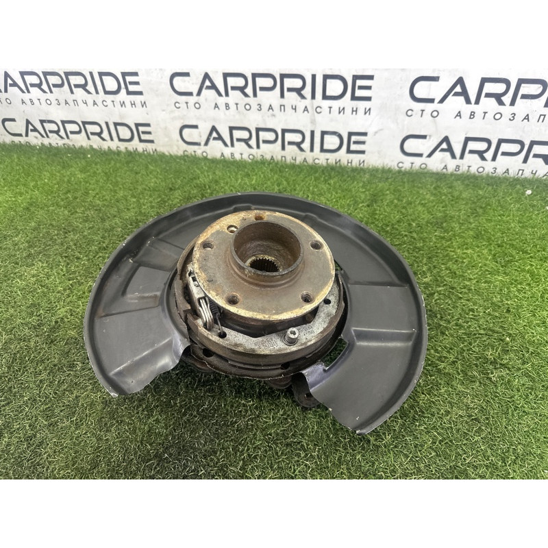 Цапфа подвески (подвеска) BMW 3-series E90 2010 3.0 N54 33326783668