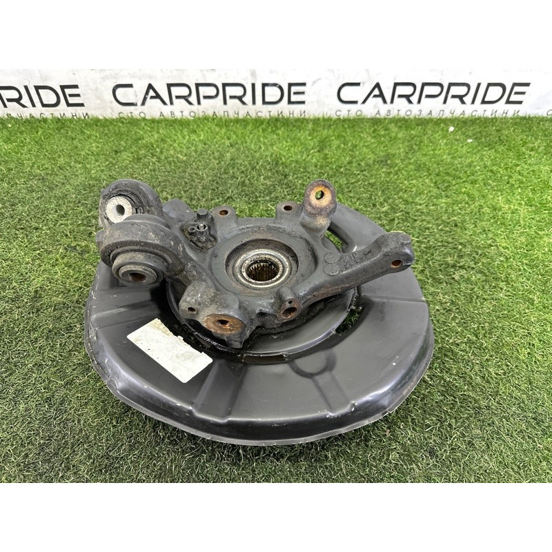 Цапфа подвески (подвеска) BMW 3-series E90 2010 3.0 N54 33326783668