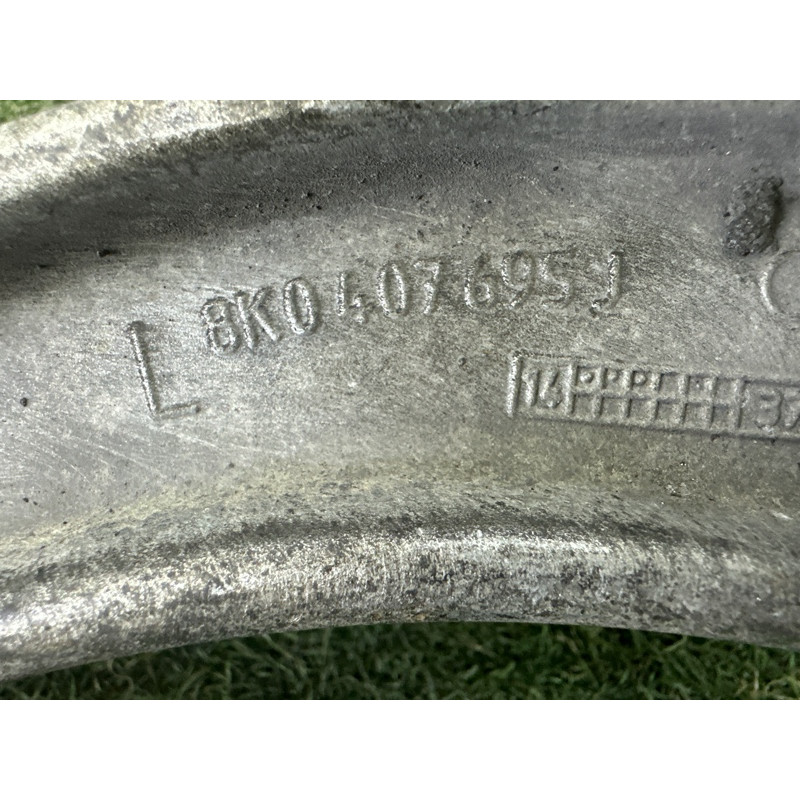 Рычаг подвески (подвеска) AUDI A4 B8 2014 2.0 TFSI 8K0407693Q