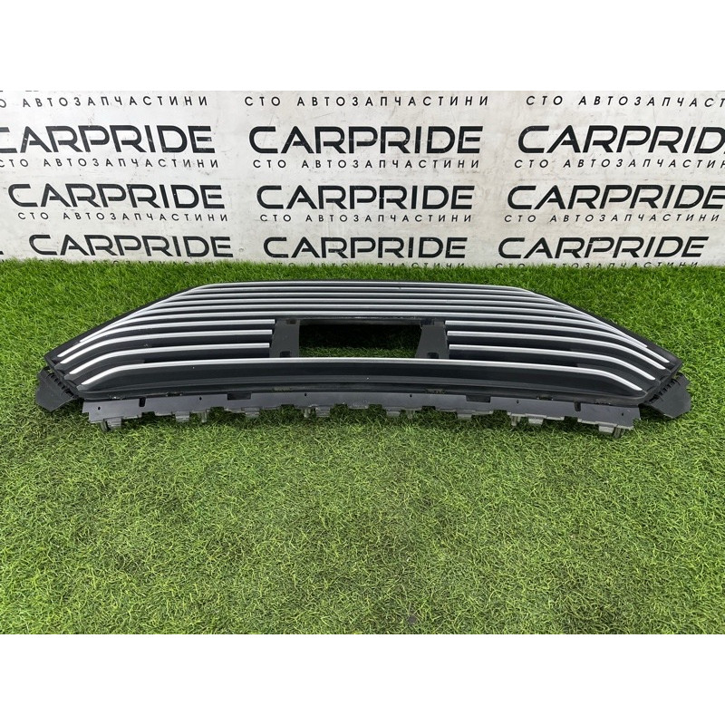 Решетка радиатора (наружные элементы кузова) Hyundai Ioniq AE 2018 1.6 Hybrid 86350G2110