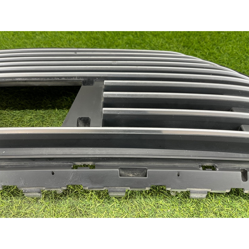 Решетка радиатора (наружные элементы кузова) Hyundai Ioniq AE 2018 1.6 Hybrid 86350G2110